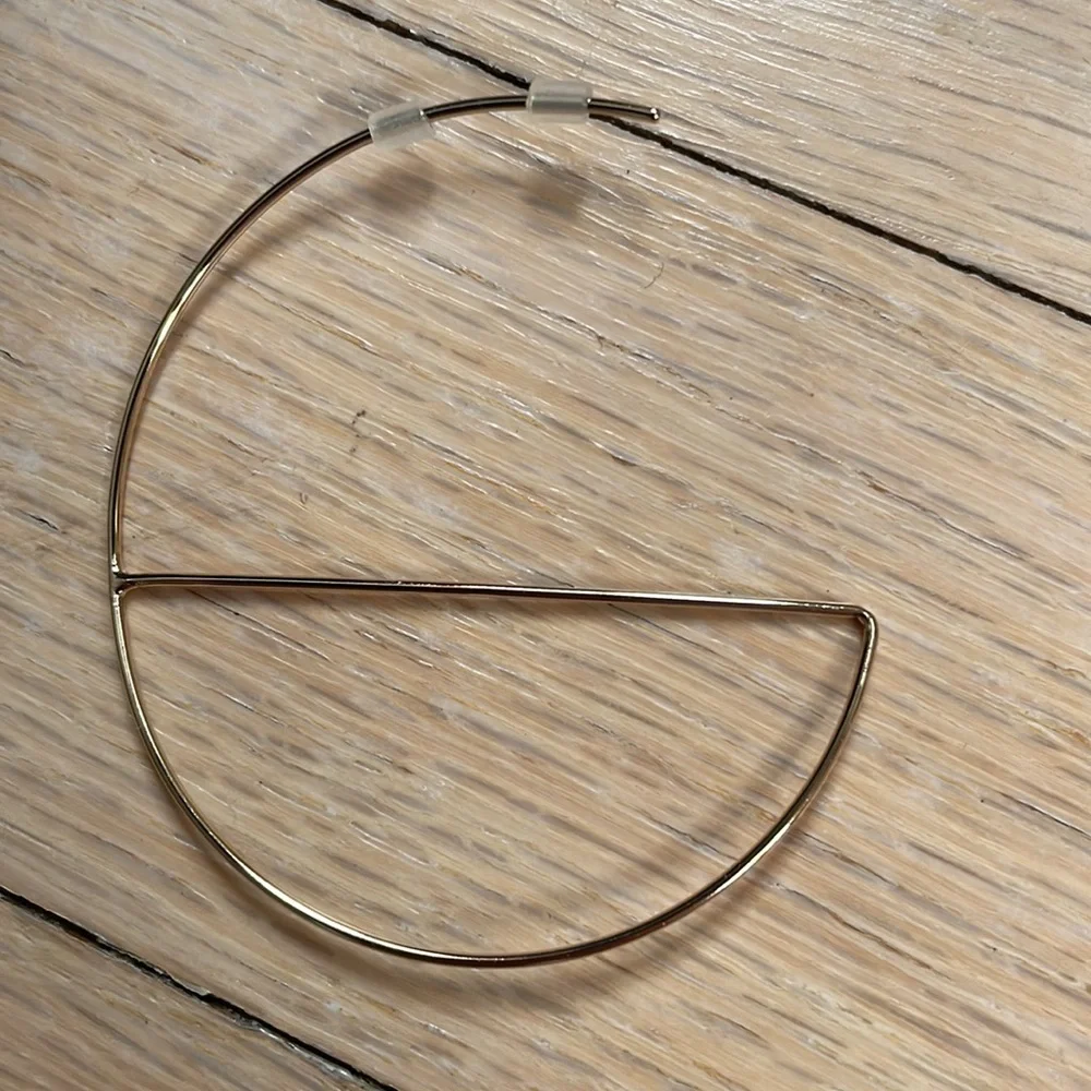 NWT BCBGeneration Gold Earings - Picture 6 of 6